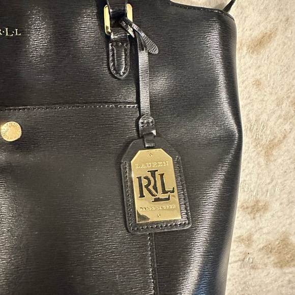 Ralph Lauren, Lauren, black leather bag with gold hardware and lettering. - Picture 3 of 10
